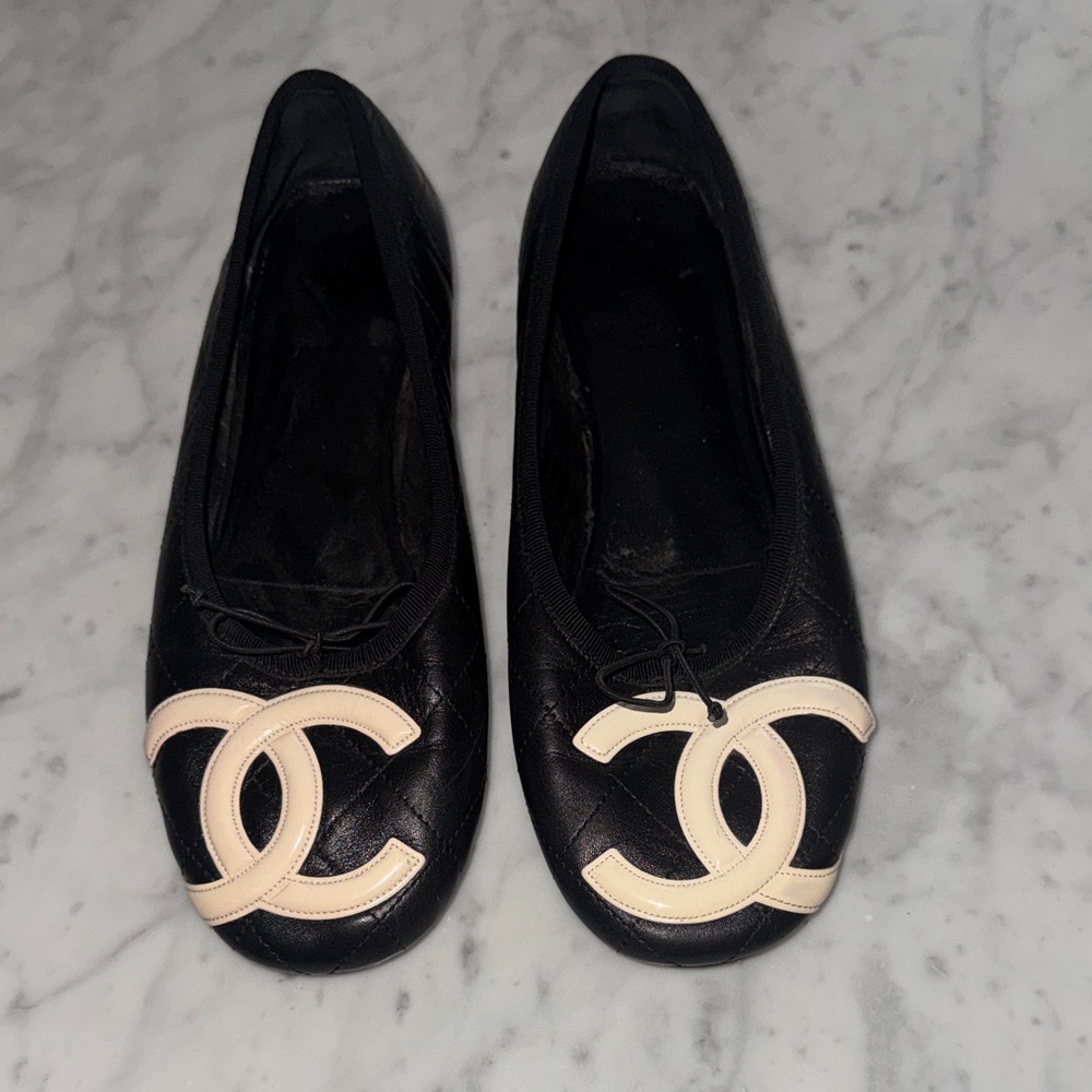 CHANEL Women's Black and Cream Loafers